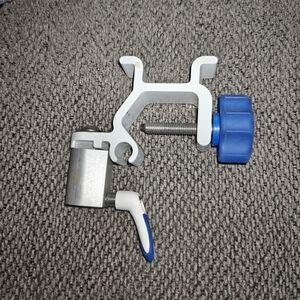 Kangaroo Joey Feeding Tube IV pole clamp.